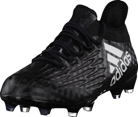 voetbalschoenen maat 47